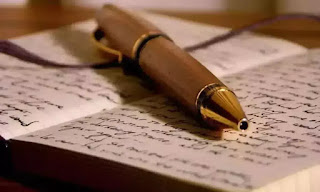 लिखने पर लिखना  आसान है या मुश्किल